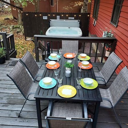 Chalet Renovated Near Casino, Camelback , Kalahari 4Bdrms Firepit Hot Tub Game Room Tobyhanna Dış mekan fotoğraf