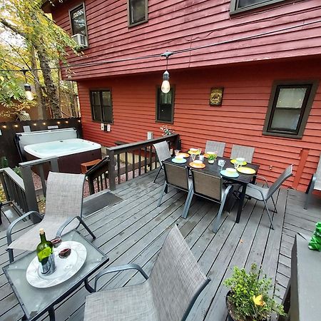 Chalet Renovated Near Casino, Camelback , Kalahari 4Bdrms Firepit Hot Tub Game Room Tobyhanna Dış mekan fotoğraf