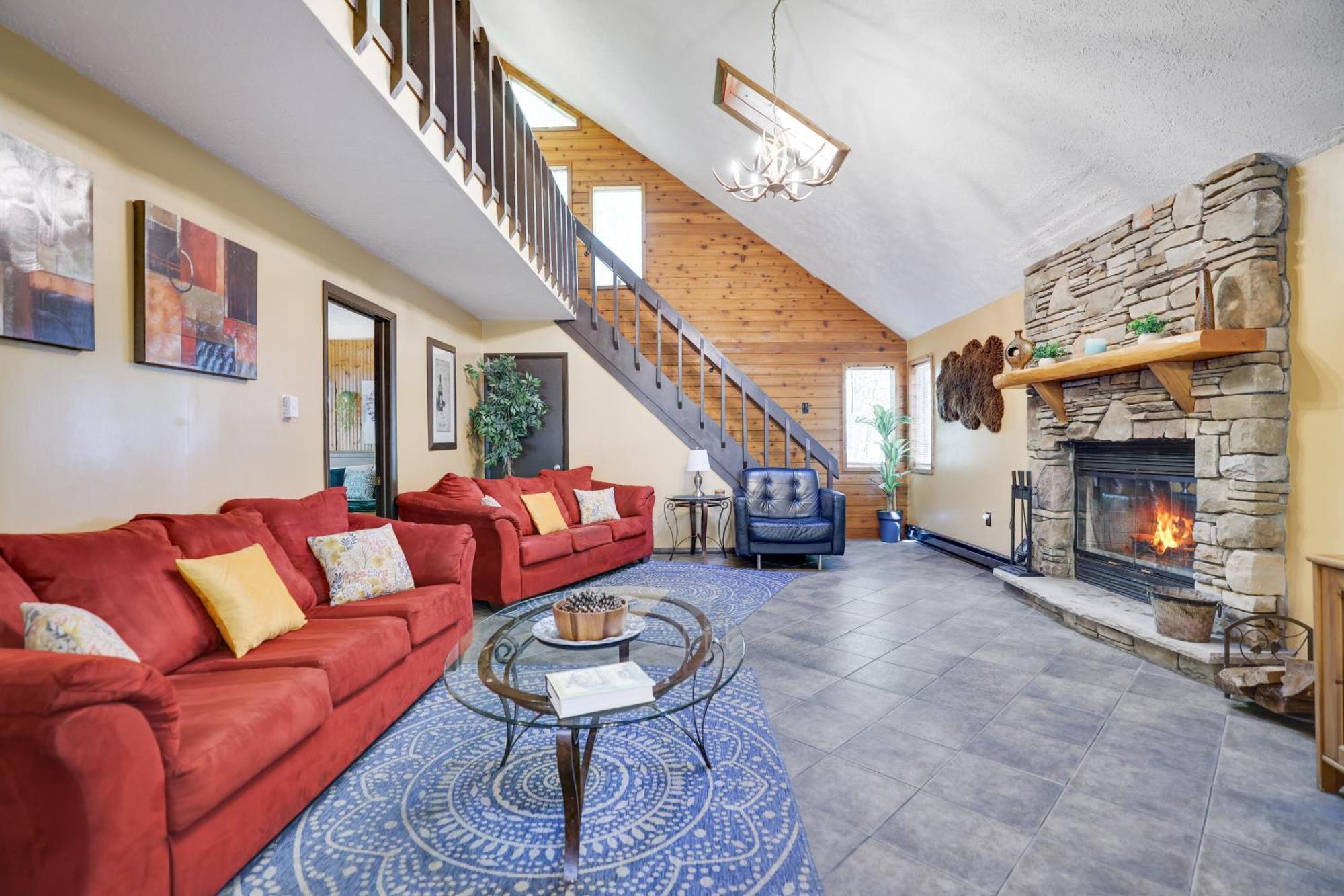 Chalet Renovated Near Casino, Camelback , Kalahari 4Bdrms Firepit Hot Tub Game Room Tobyhanna Dış mekan fotoğraf